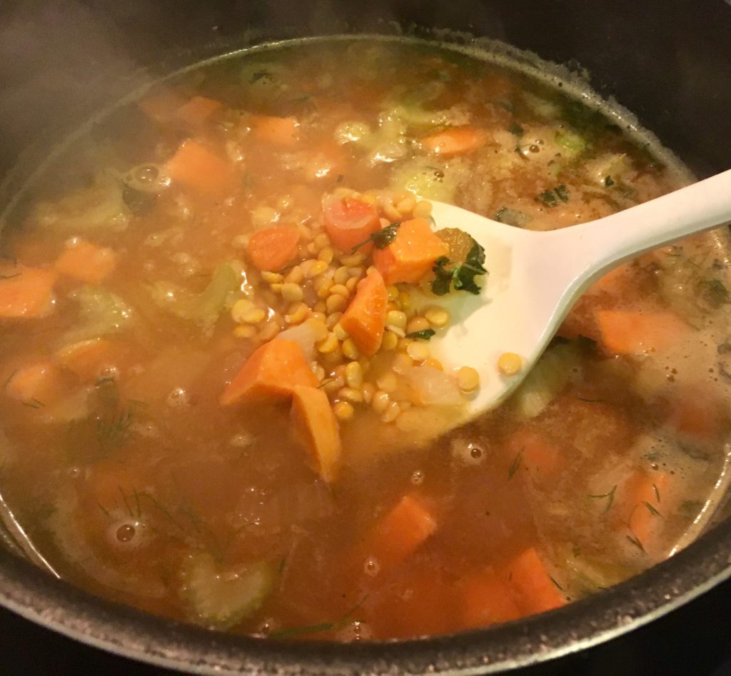 thick-and-hearty-split-pea-soup-shift-nutrition-by-bonnie-wisener